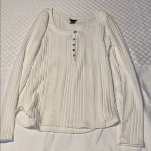 Cable lightweight cream/white sweater